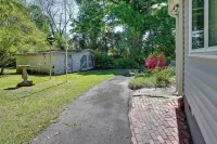 Quaint Anderson Home w/ Sunroom, Walk to Downtown! - Wifi