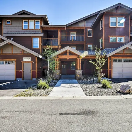 Winter Park Retreat: Mtn Views & Pool Access!
