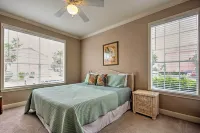 Steps to Pool and Ocean! Coastal Gem in Galveston