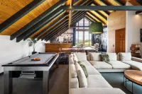 Oblík Resort Hotels in Brux