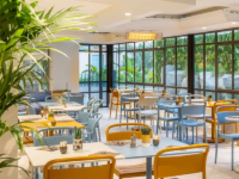 Staybridge Suites CANNES CENTRE by IHG โรงแรมในคานส์