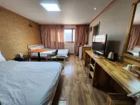 Green and Blue Hotel