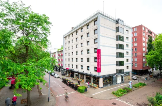 Leonardo Hotel Rotterdam Savoy Hotels near Oude Haven