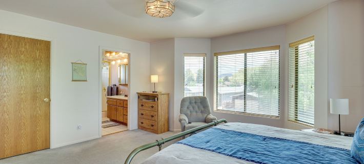 Charming Elko Home w/ Pool Table! Hotels in Elko