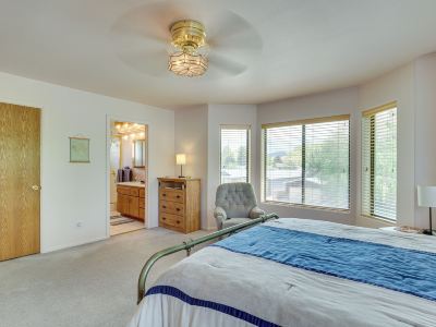 Charming Elko Home w/ Pool Table!
