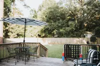 Stylish 3BR in Garden District near parks, river views, Neville High, and ULM.