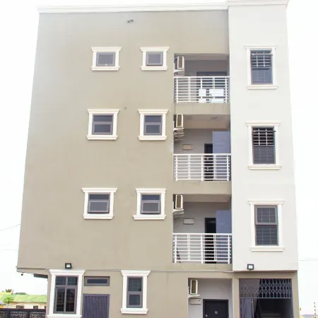 Steanka Luxury Homes