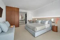 Le Ciel Suites & Villas - balcony
