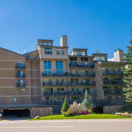 Vantage Point 112 2 Bedroom Condo by RedAwning