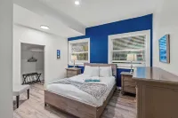 5⭐ 6BD/4BA ~ Steps to Beach Shipping Container Pool w ~ Game Rm ~Summer Kitchen