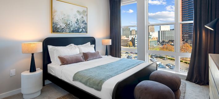 Luxurious 3BR Apartment with Premium Amenities Hotels in New Haven