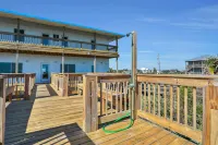 Immaculate, Modern Stay Steps to Beach With Amazing Ocean Views