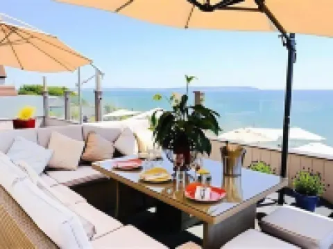 April Cottage Hotels in Lymington