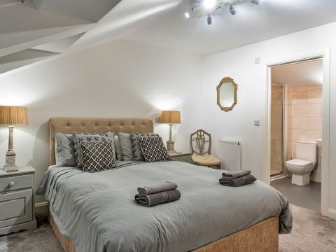 Charming Home in Saltash Near Whitsand Bay