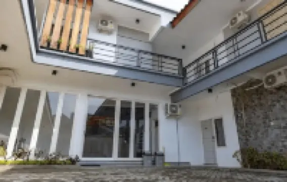 Crystal Inn