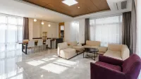 Hotel Around Pyeongchang - Business