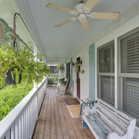 Bright St Simons Island Escape Walk to the Beach