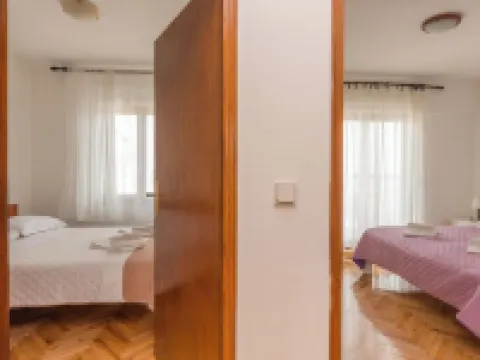 Apartment Blazenka Hotels in Tkon