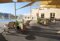 Levatio Suites Muscat, a member of Radisson Individuals - พร้อมระเบียง