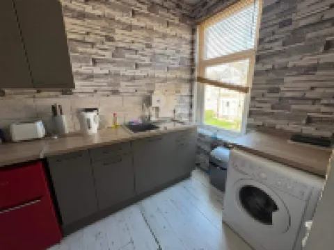 1 Bed- Sleeps 3- Newport Flat