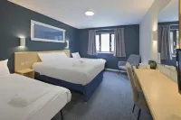 Travelodge Stratford Alcester - 3-Star