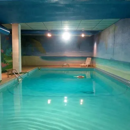 Tropicana Suite Hotel