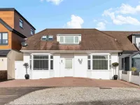 Sea Palm By My Getaways Hotels in Lancing