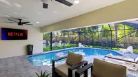 Soleil Oasis by Avantstay Screened Pool + Outdoor Lounge + Firepit Near the Beach
