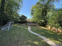 The Perfect Intown Stay for Groups- 5BR 2.5BA - Wifi
