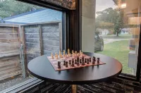 FIFA‑Ready | 5Br Retreat w/ Heated Pool & Fire Pit
