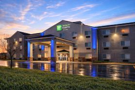 Holiday Inn Express & Suites PIERRE-FORT PIERRE by IHG