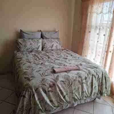 Serene 1-Bedroom Apartment in Bloemfontein Rooms