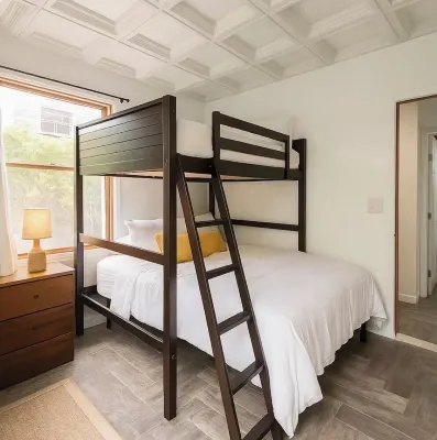 Gatsby’s Main Level. Ocean Bay Park. Heated Saltwater Pool + Hot Tub. Sleeps 12
