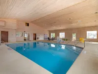 Quality Inn & Suites Stoughton - Madison South Hotels in Dane County