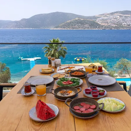 Kalkan Beach Park Hotel Отели рядом с достопримечательностью «Пляж Капуташ»