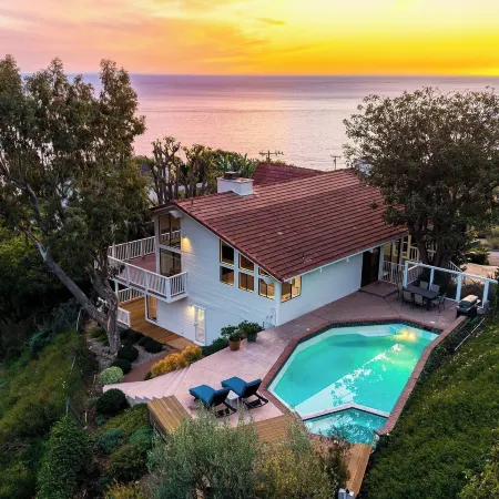 Pacific View Malibu by Avantstay Oceanfront Retreat + Ocean Views