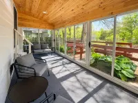Cozy 5BR & 2 Bath-CLE, BW, IX Center-walkout basement - firepit - dog friendly!