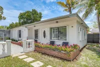 Sunny Pool Days! North Miami Home Base Near Beach - Country Houses