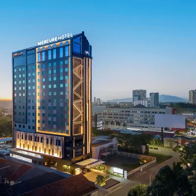 Mercure Tangerang Centre Hotels near Supermal Karawaci