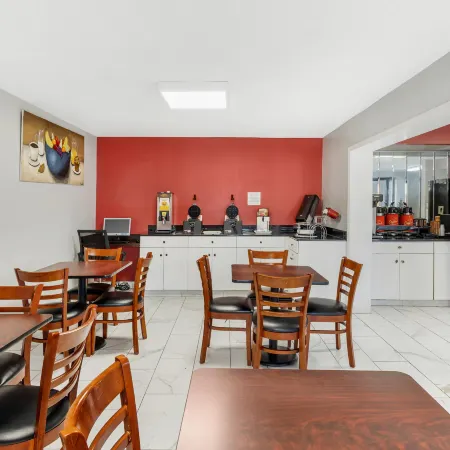 Econo Lodge Research Triangle Park
