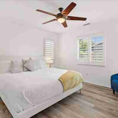 Irvine Inn Love | Pool | BBQ | Firepit | Clubhouse Rooms
