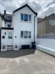 Stratos Realty - Balcony