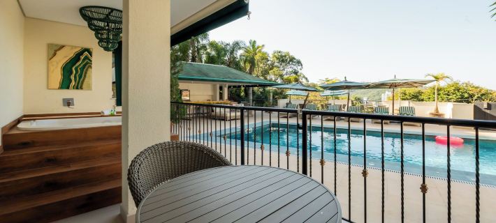 Villa do Vale Boutique Hotel Hotele w: Blumenau