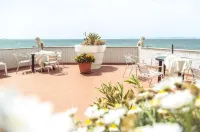 Piccolo Mondo Hotel - Ocean View