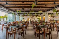 Nelia Beach Hotel & Spa - 4-Star