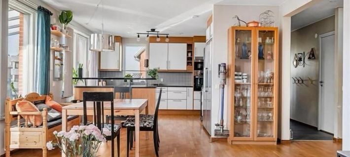 5-Bed-Rooms House with Jacuzzi, Free Parking, and 2 Toilets-Bath in Malmö Hotels in Malmö