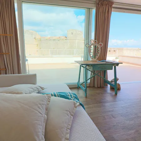Svevas Cozy Studio with Sea View