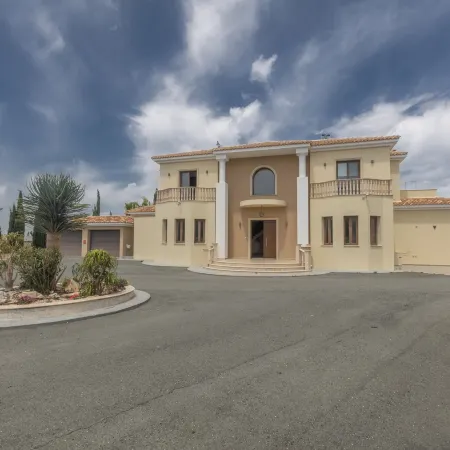 Protaras Holiday Villa Pa7 Private 7 Bedroom Villa