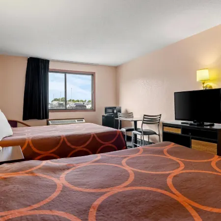 Super 8 by Wyndham Bourbonnais/Kankakee Area