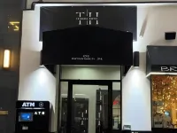 Tribeca Hotel FiDi Các khách sạn gần Trung tâm mua sắm Century 21